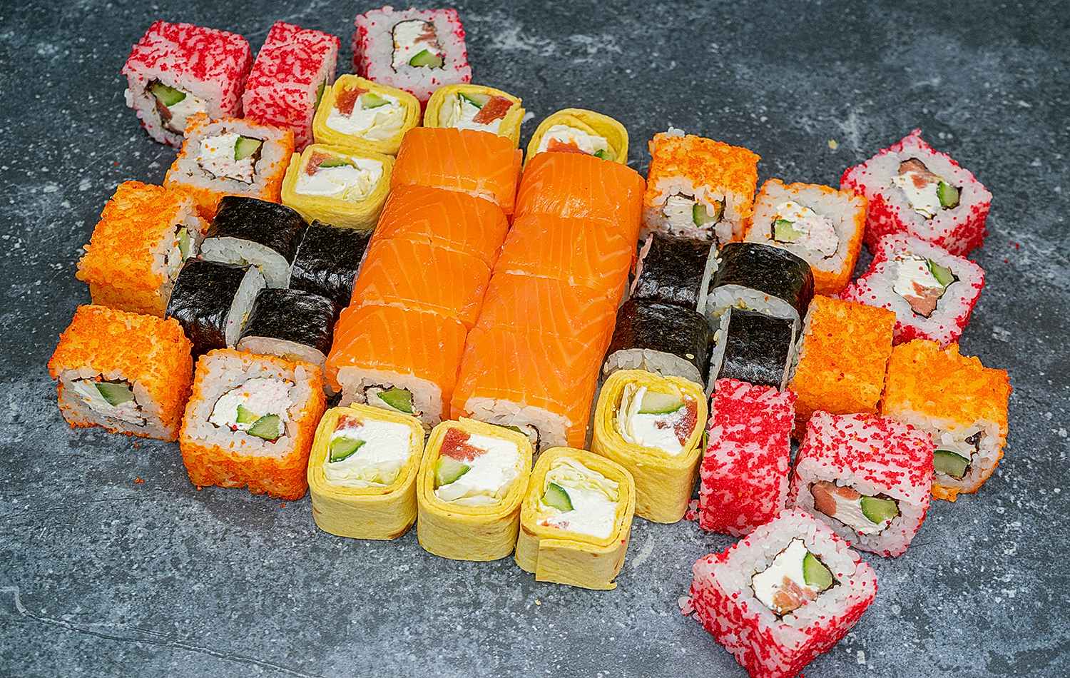 Сет Сакура(5)( Калифорн, моска, фила лайт, каппа маки, ясай)